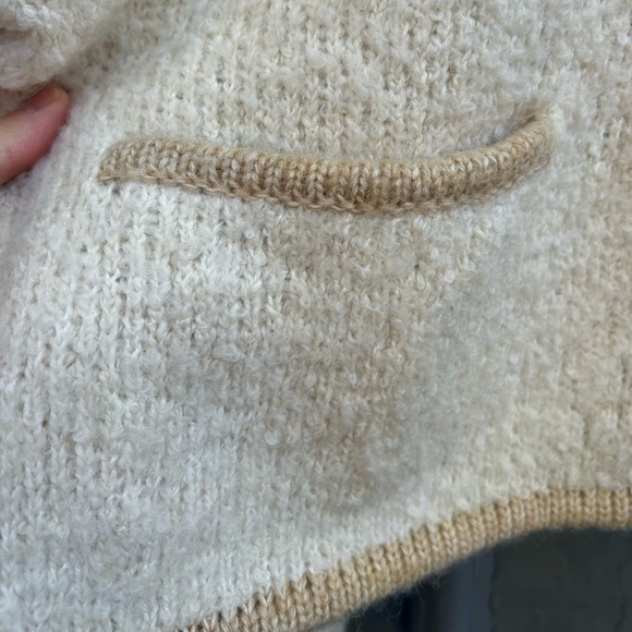 Gap Boucle Cropped Sweater Jacket, size Large - Picture 5 of 9